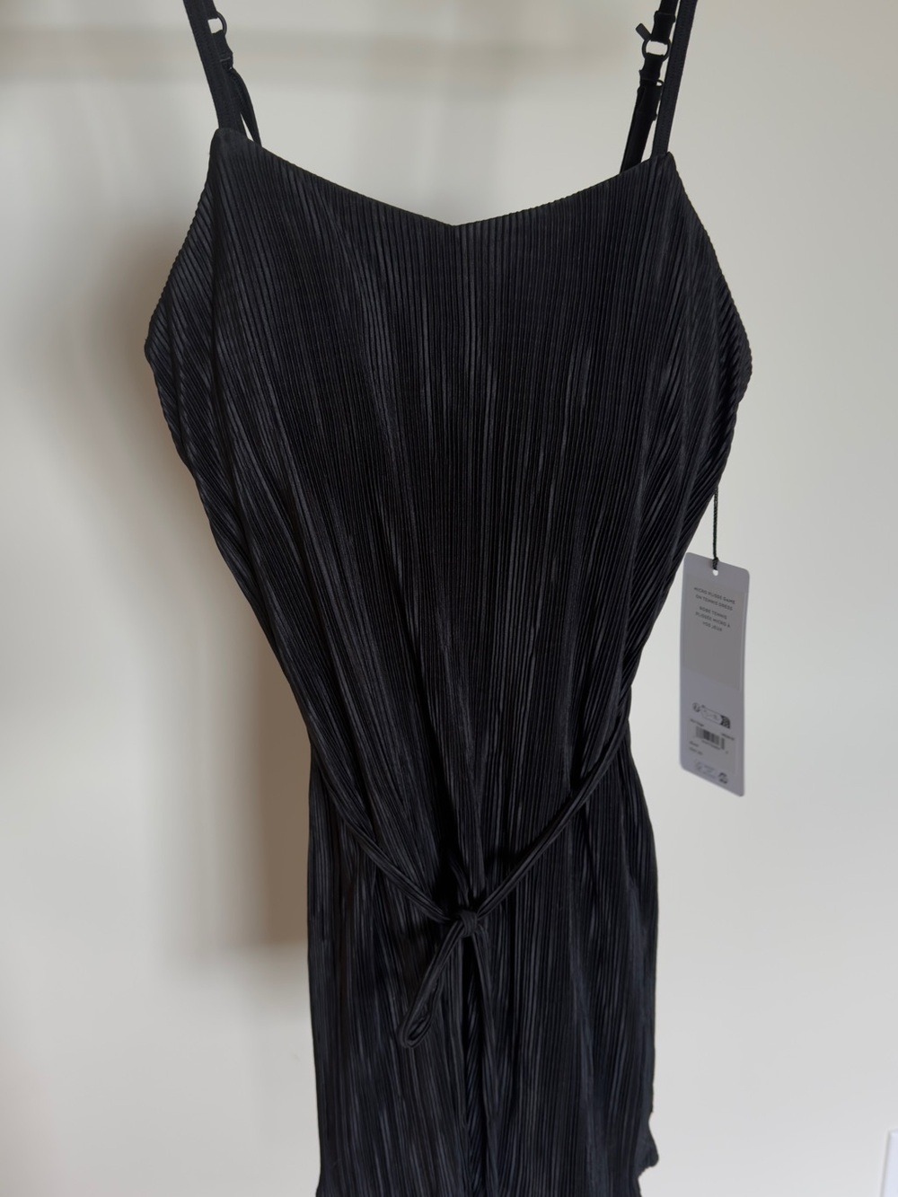 ALO Yoga Black Pleated Slip Romper - Picture 4 of 7